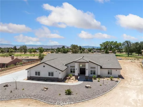 14672 Tiger Tail Road, Apple Valley, CA 92307