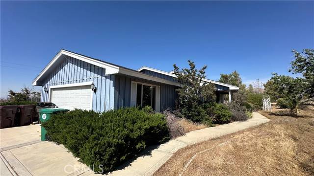 58572 Piedmont Drive, Yucca Valley, CA 92284