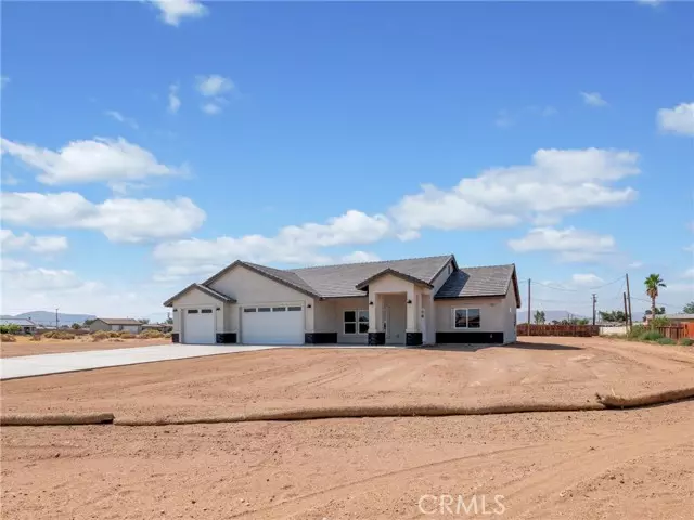 14641 Iroquois Road, Apple Valley, CA 92307