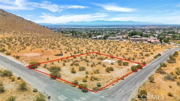 19767 Roanoke Rd, Apple Valley, CA 92307