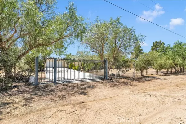 5185 Amador Road, Phelan, CA 92371