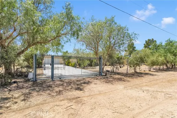 5185 Amador Road, Phelan, CA 92371