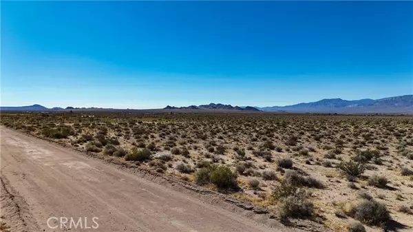 Lucerne Valley, CA 92356,713 Abelia