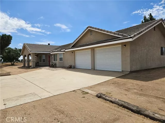 8851 Sonora Road, Phelan, CA 92371