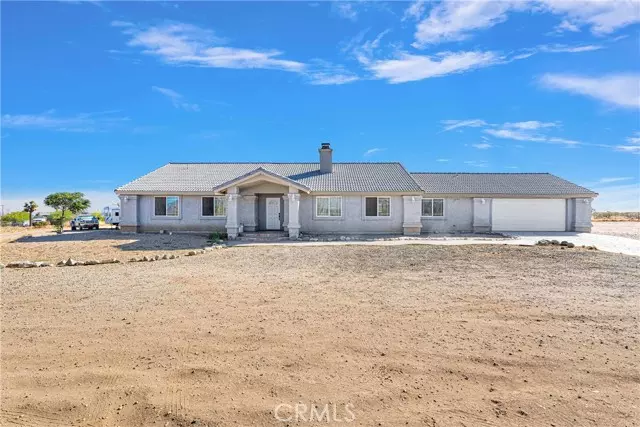 11727 Oxford Road, Phelan, CA 92371