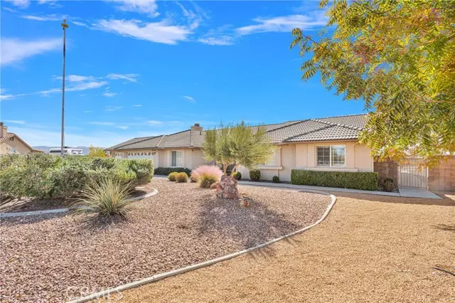 13960 Shoshonee Court, Apple Valley, CA 92307