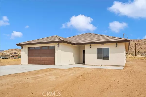 15523 Laguna Seca Drive, Apple Valley, CA 92307