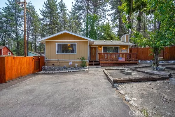 Wrightwood, CA 92397,5889 Walnut Street