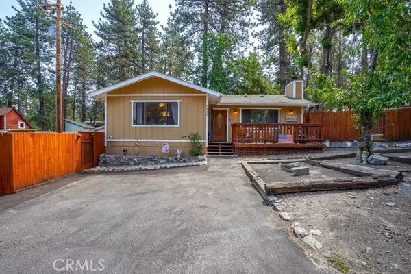 Wrightwood, CA 92397,5889 Walnut Street