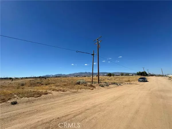 Phelan, CA 92371,10120 Arizona