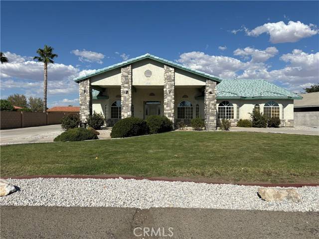 19030 Pimlico, Apple Valley, CA 92308