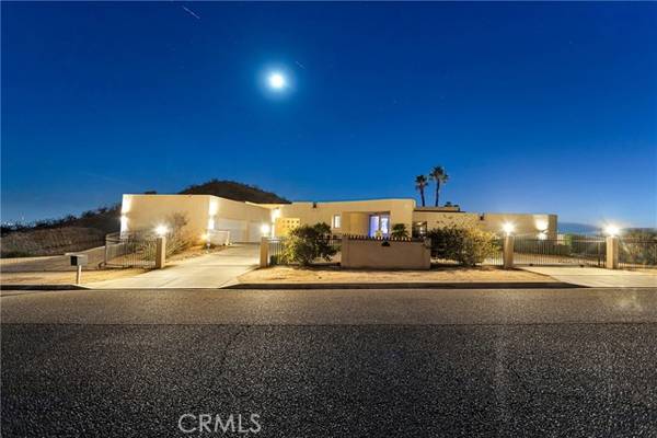 18011 Ohna Road, Apple Valley, CA 92307