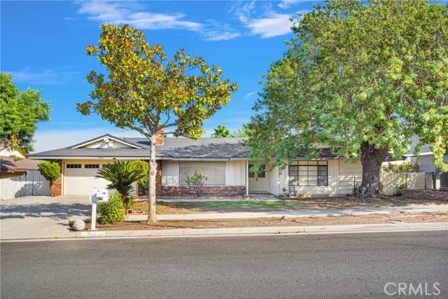 566 Greengate Street, Corona, CA 92879