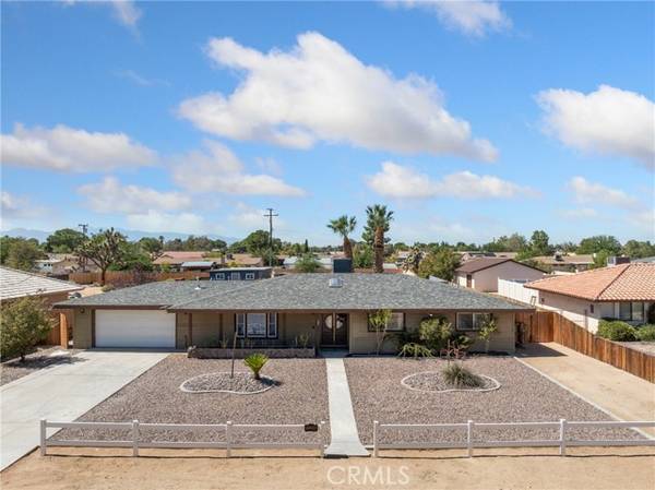 13206 Winona Road, Apple Valley, CA 92308