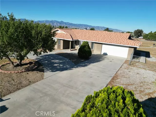 10878 Braceo Street, Oak Hills, CA 92344