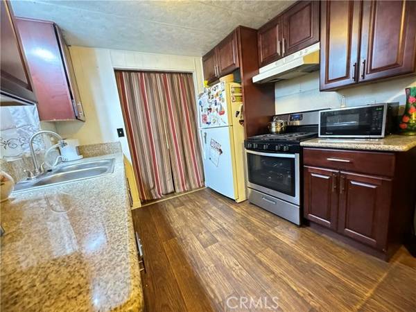 Colton, CA 92324,2250 W Mill #94