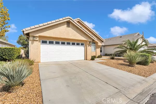 11229 Pleasant Hills Drive, Apple Valley, CA 92308