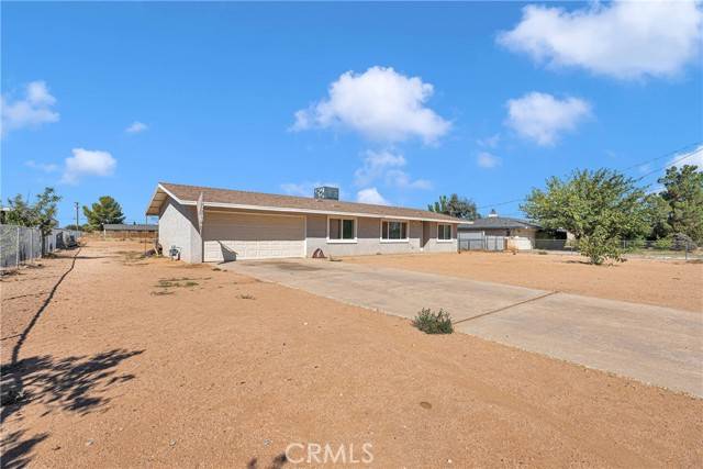 13208 Nicola Road, Apple Valley, CA 92308