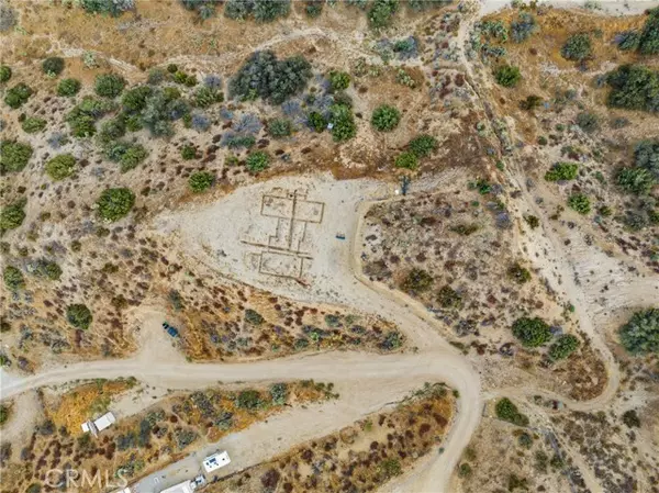 8320 Zohra Canyon, Pinon Hills, CA 92372