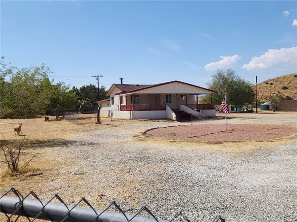 6022 Arrowhead Lake Road, Hesperia, CA 92345