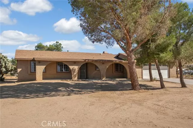 9459 Sagebrush Street, Apple Valley, CA 92308