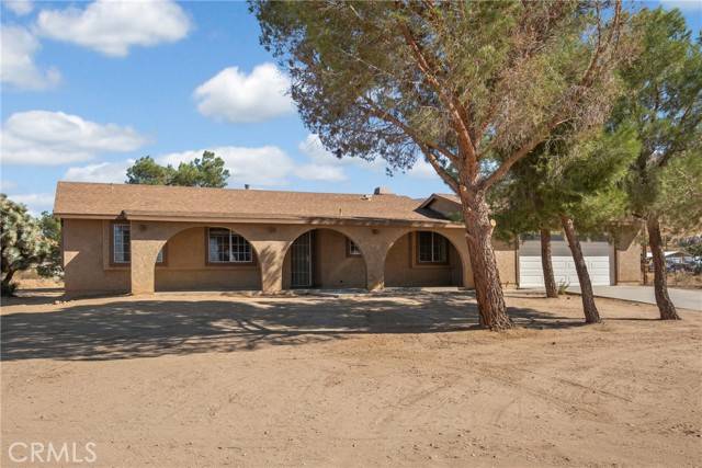 9459 Sagebrush Street, Apple Valley, CA 92308