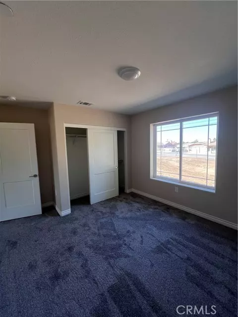 Hesperia, CA 92340,18085 Sycamore