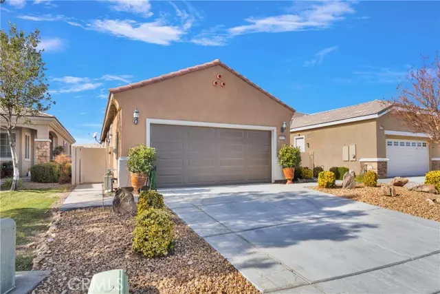 10032 Peachtree Road, Apple Valley, CA 92308