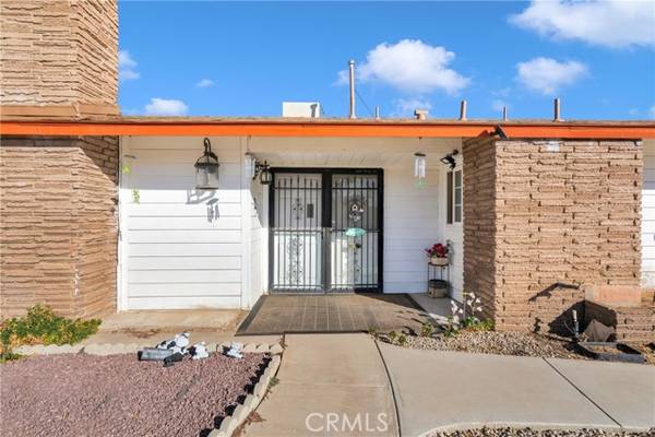 13463 Seminole Road, Apple Valley, CA 92308