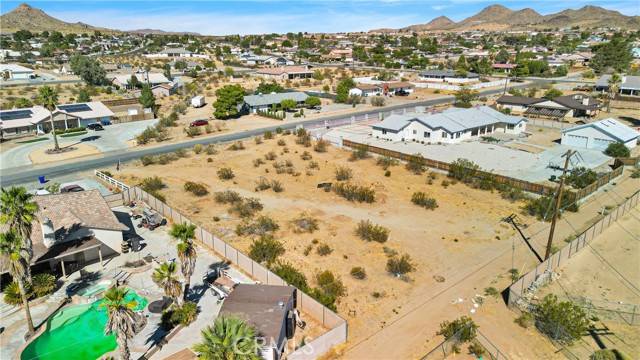 Apple Valley, CA 92307,0 Roanoke