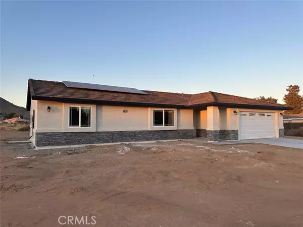 20218 Zuni Road, Apple Valley, CA 92307