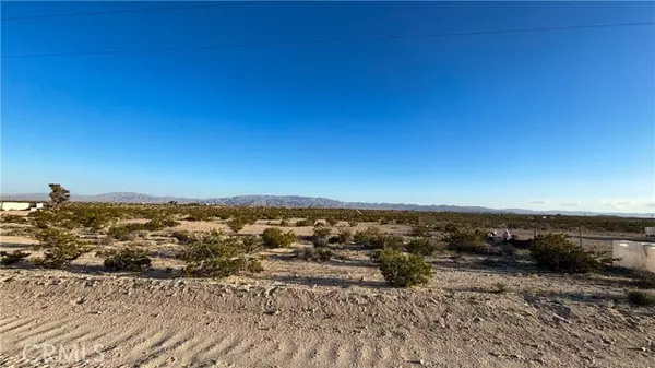 704 Papoose, 29 Palms, CA 92277