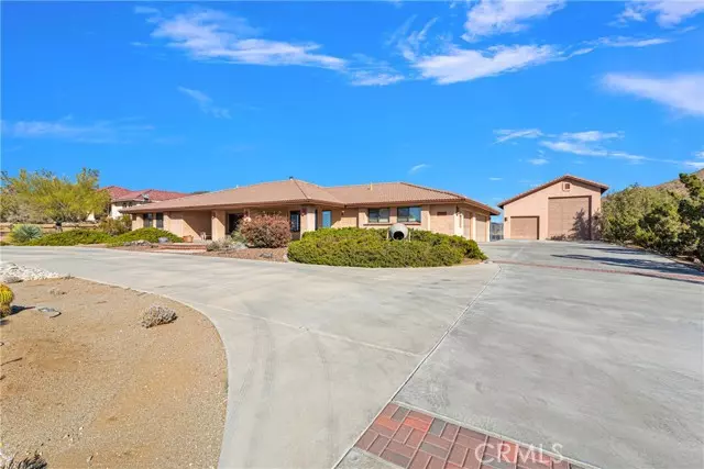 16585 Choco Road, Apple Valley, CA 92307