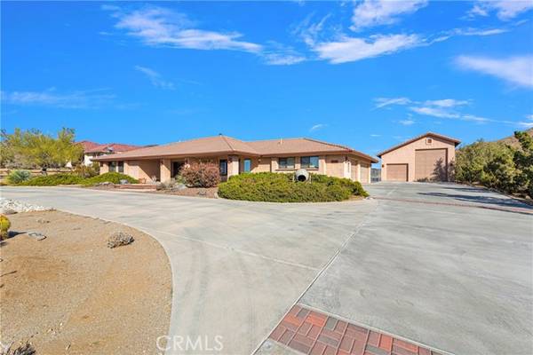 16585 Choco Road, Apple Valley, CA 92307