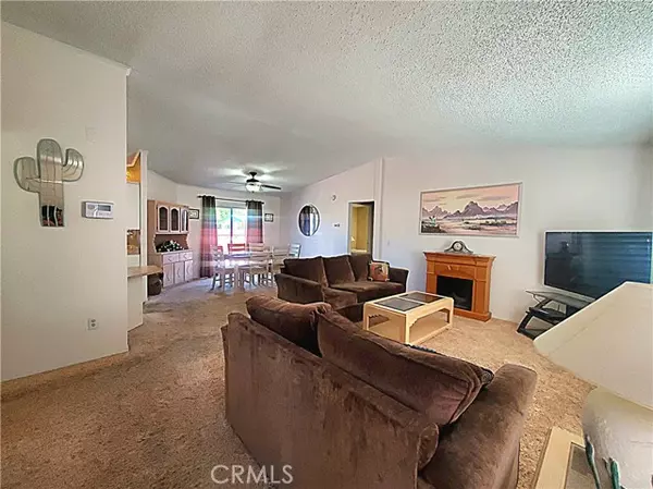 Apple Valley, CA 92308,21621 Sandia #65