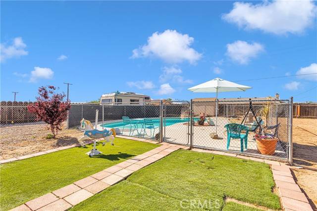 22210 Tehama Road, Apple Valley, CA 92308