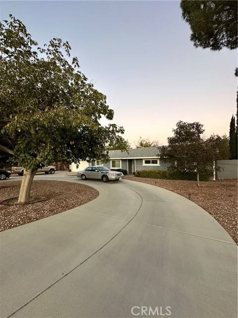 10321 Hemlock Avenue, Hesperia, CA 92345