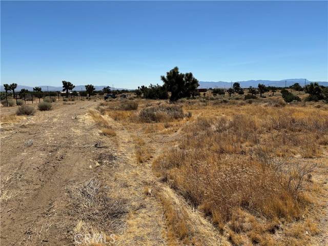 0 Vinton, Phelan, CA 92371