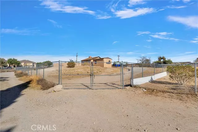 Victorville, CA 92395,16748 Sunset Drive