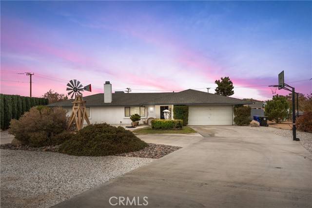 14296 Gayhead Road, Apple Valley, CA 92307