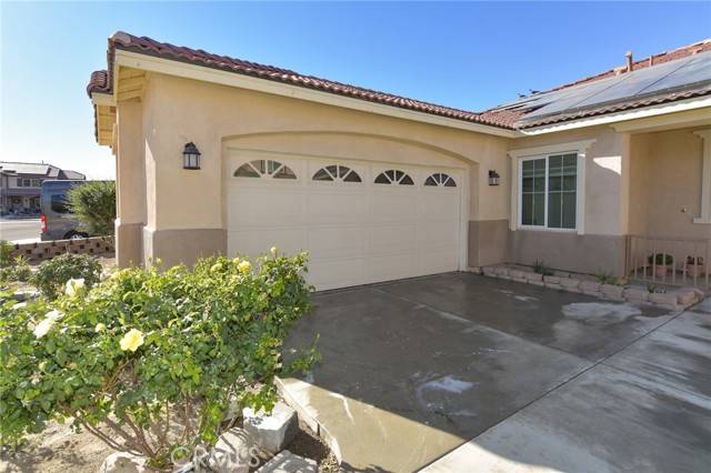 2064 Radiant Circle, San Jacinto, CA 92582