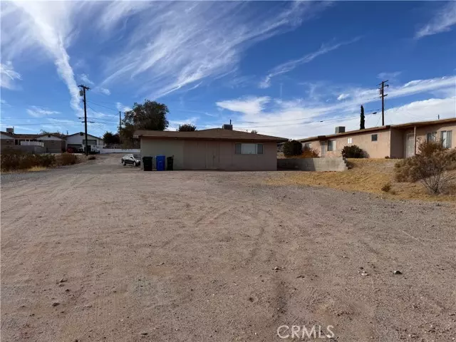 931 Pine Avenue, Barstow, CA 92311