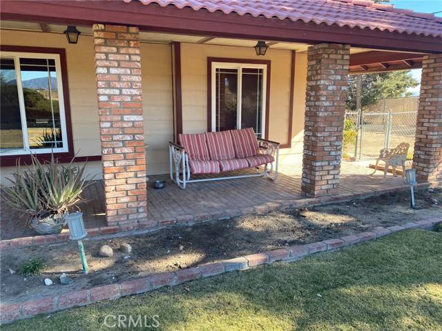 10675 Paramount Road, Phelan, CA 92371