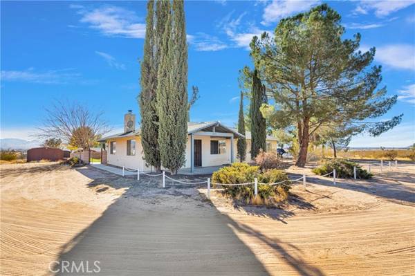 23573 Cahuilla Road, Apple Valley, CA 92307