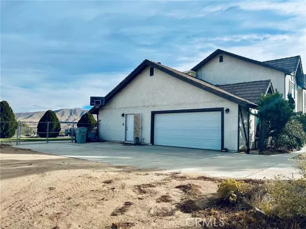 9925 Choiceana Avenue, Hesperia, CA 92345