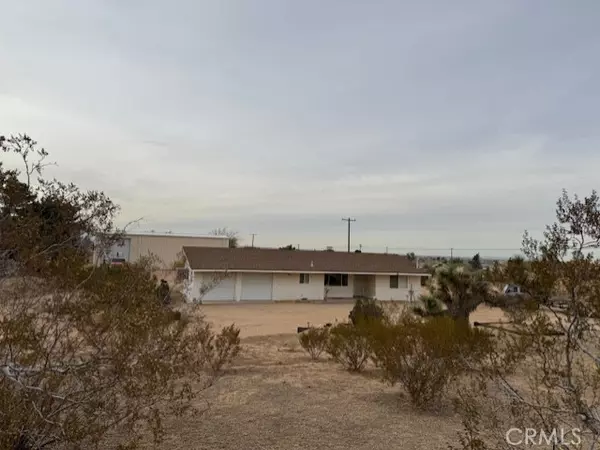 Apple Valley, CA 92308,9448 Navajo