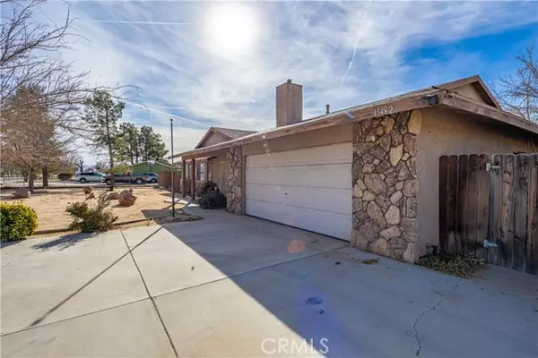 Apple Valley, CA 92307,15482 Apache Road