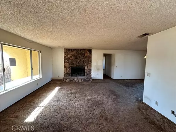 Apple Valley, CA 92307,21918 Mohican Avenue