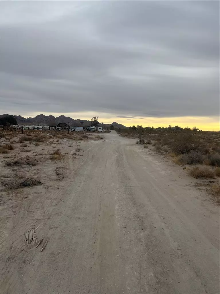 Lucerne Valley, CA 92356,1 Rodeo