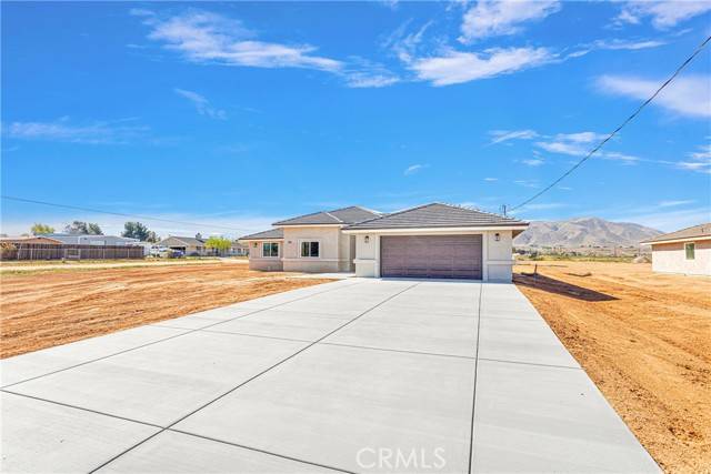 22562 Houston Street, Apple Valley, CA 92308